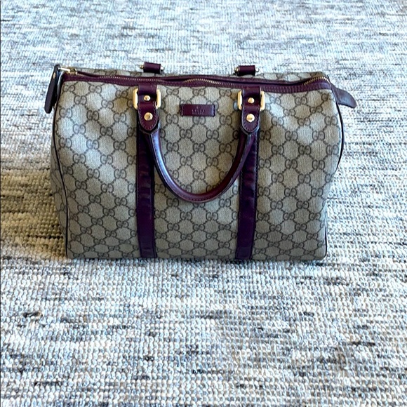 Gucci Handbags - Gucci authentic GG Supreme Boston Bag